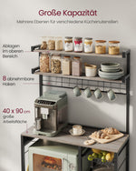 Szara półka kuchenna stojąca z haczykami i koszem