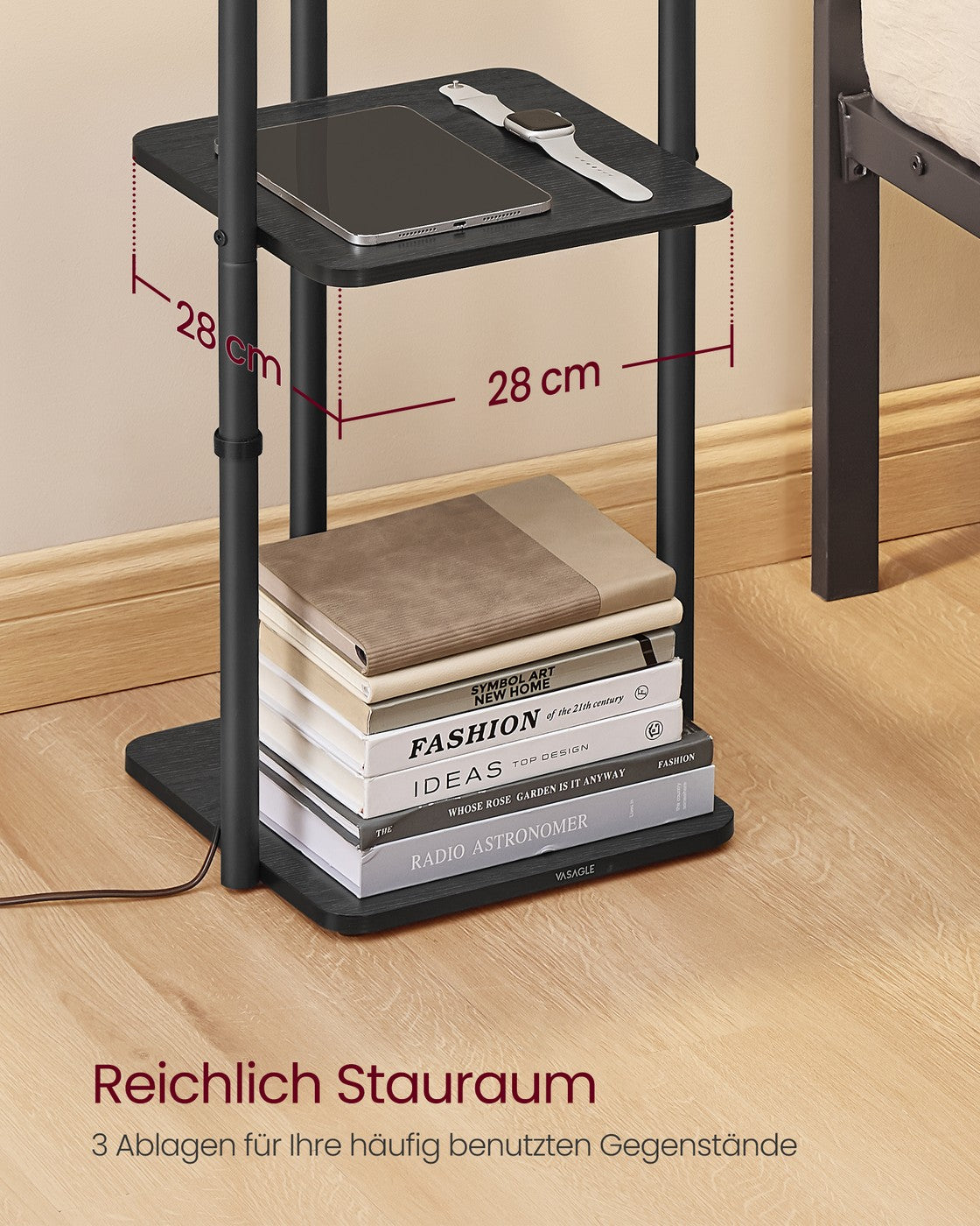Lampa stojąca z 3 półkami czarna