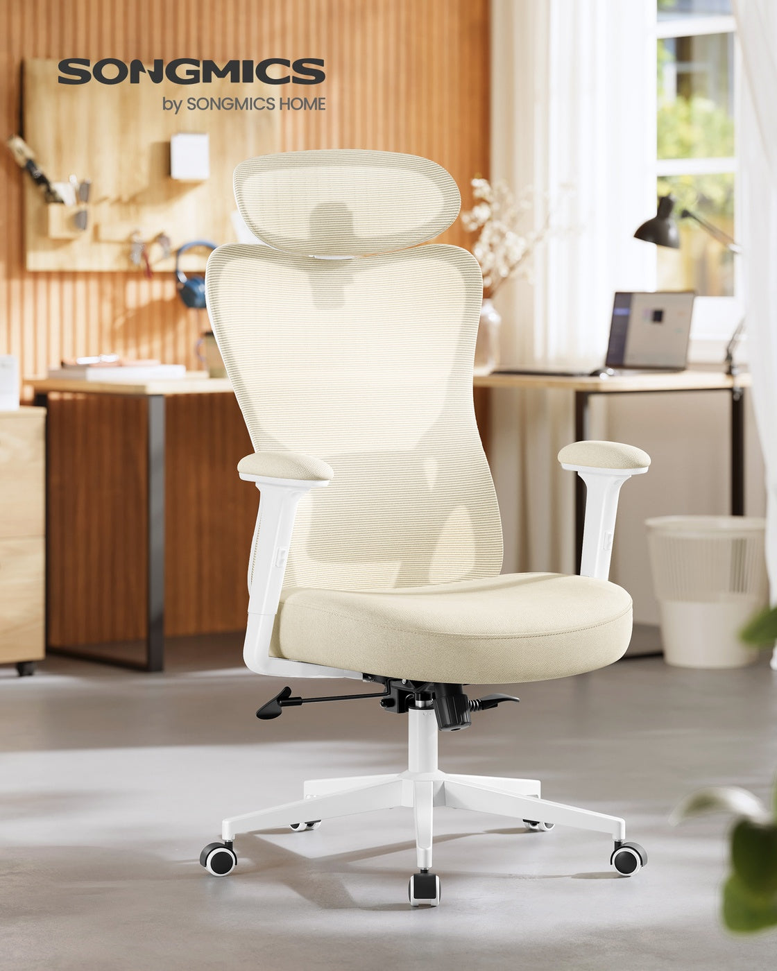 Ergonomiczny fotel biurowy beżowy do 150 kg