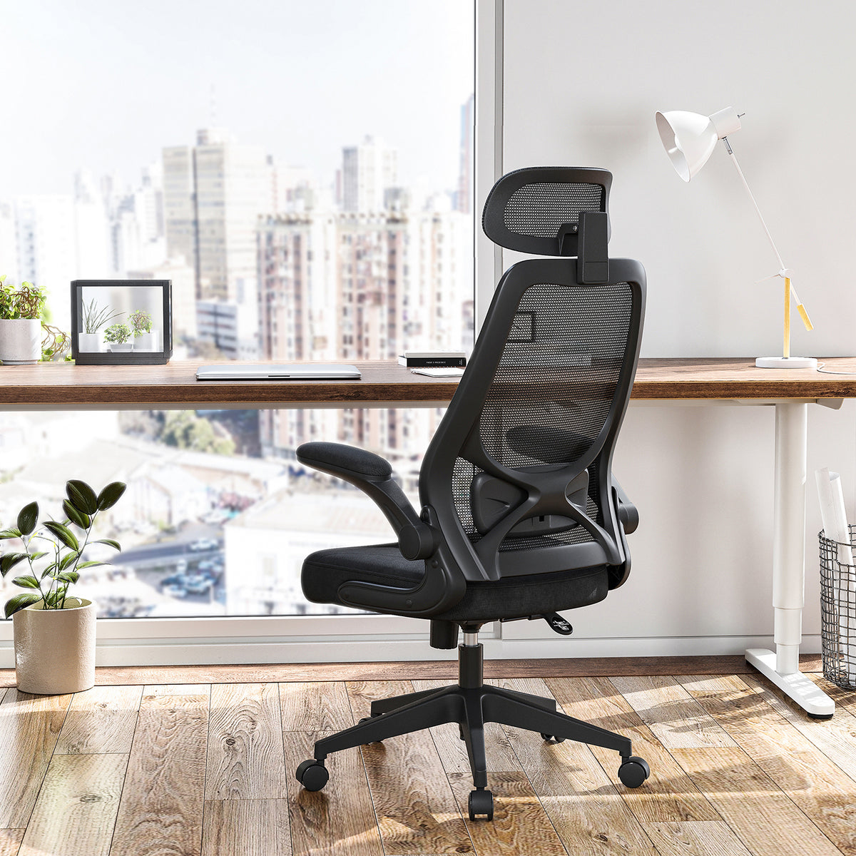 Ergonomiczne krzesło biurowe czarne z regulowanymi podłokietnikami